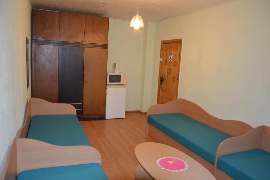 Chernobyl Type Rooms In A Block Flat House Šiauliai Quarto foto