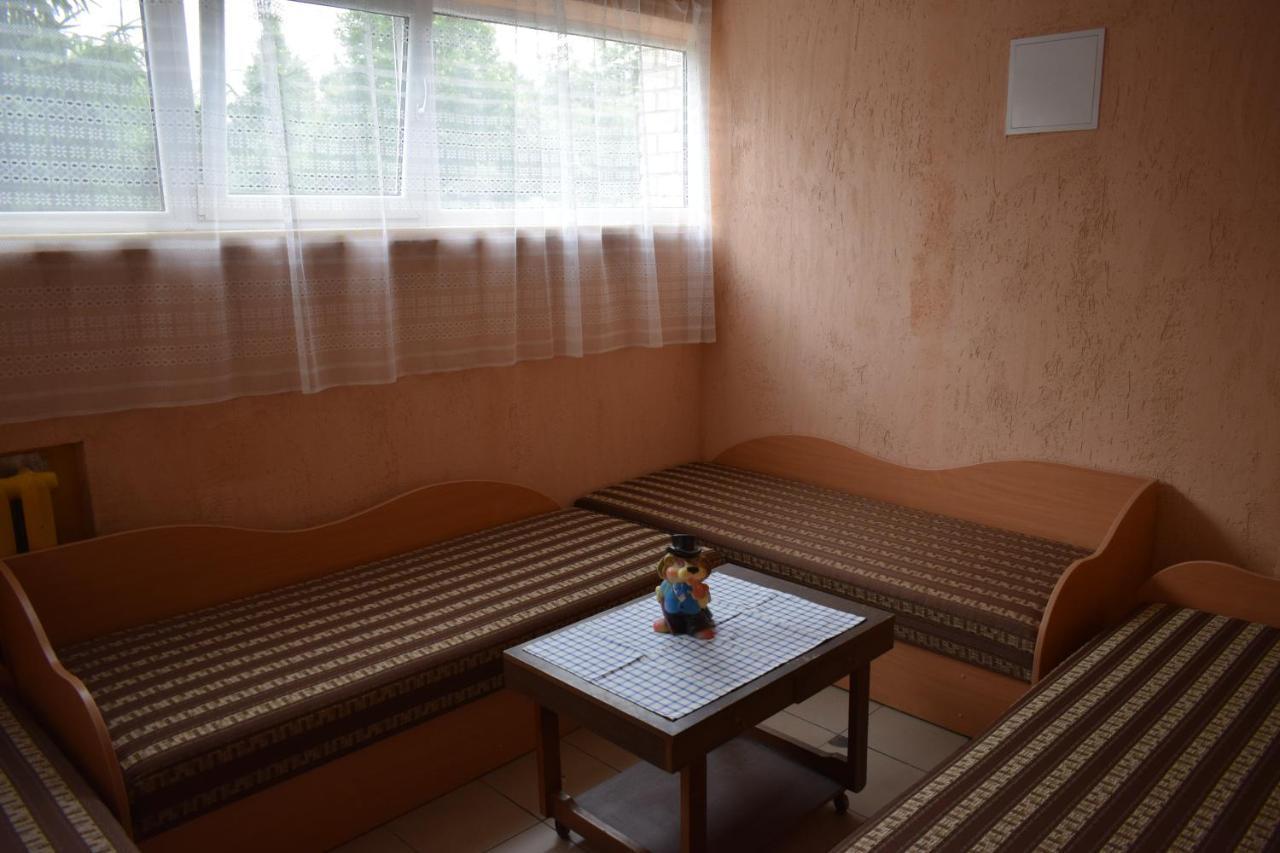 Chernobyl Type Rooms In A Block Flat House Šiauliai Exterior foto