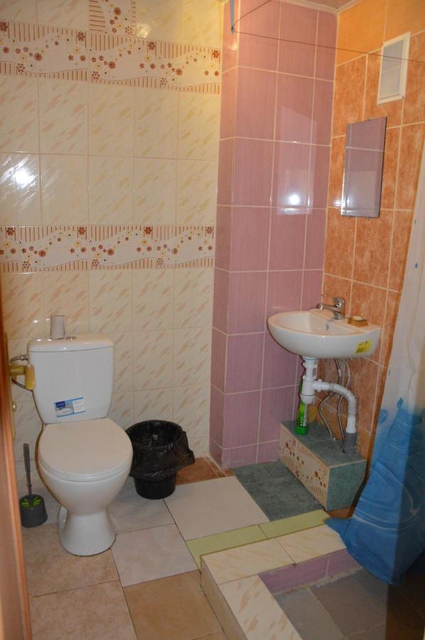 Chernobyl Type Rooms In A Block Flat House Šiauliai Exterior foto