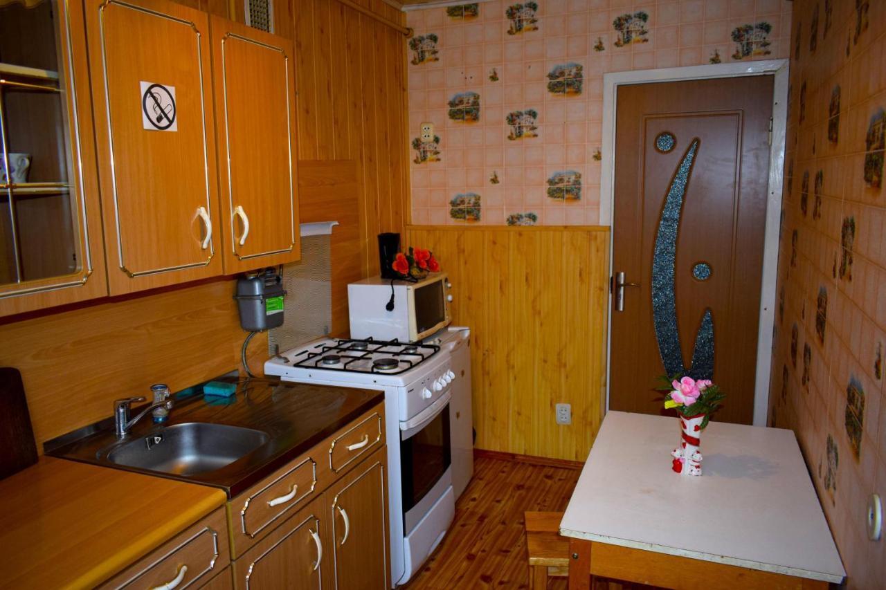 Chernobyl Type Rooms In A Block Flat House Šiauliai Exterior foto